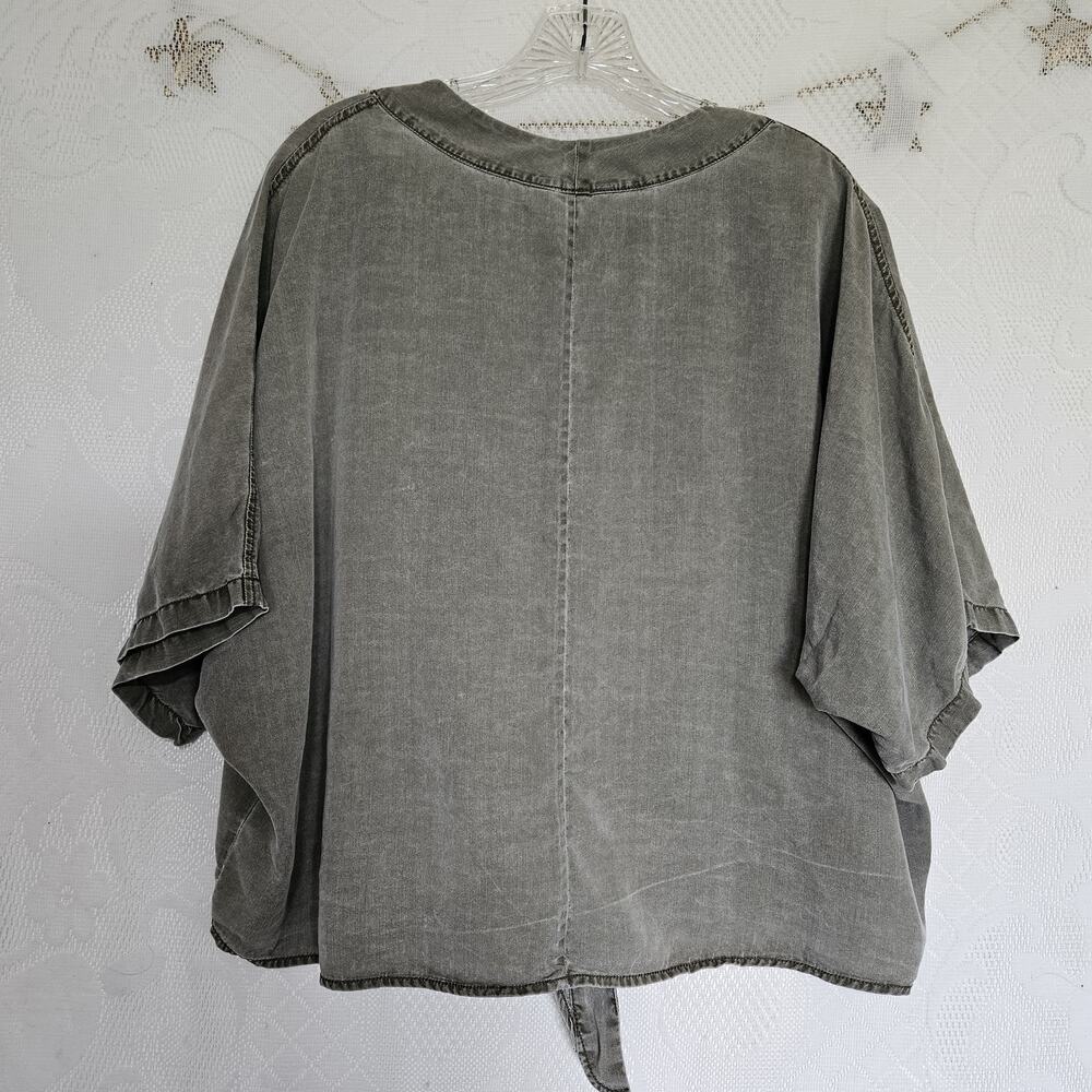 Express Medium Army Green 100% Lyocell Crop Top Button Up Relaxed Fit Lagenlook - Picture 2 of 13